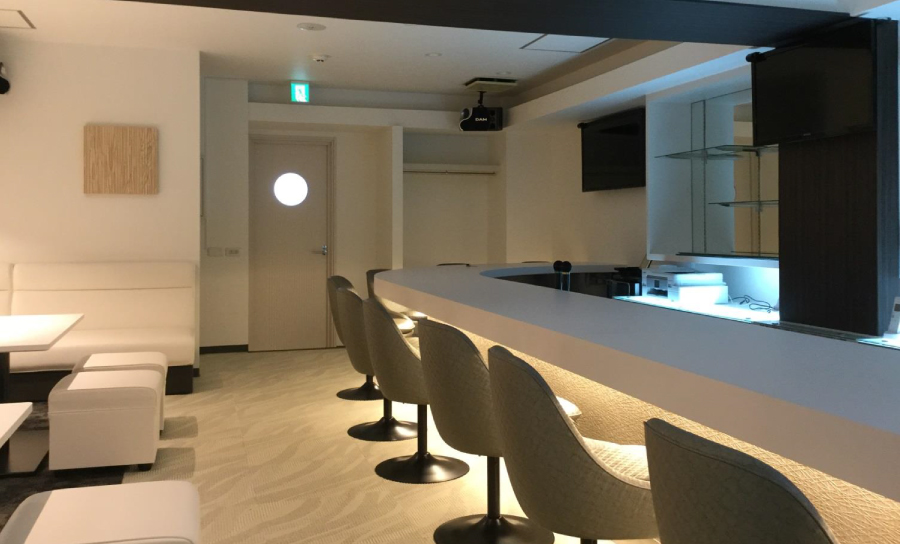 カラオケ機器使用の為、店内を防音対策をした店舗設計施工